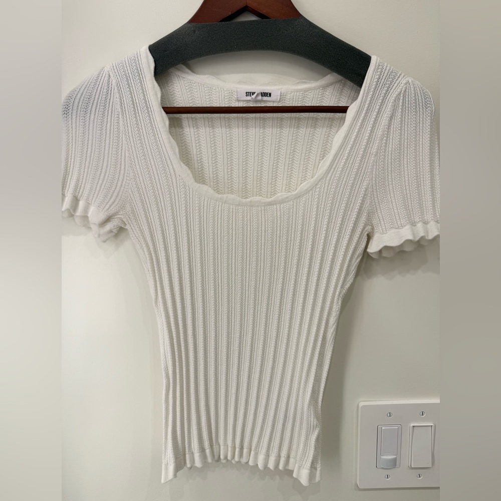 Steve Madden Cream Ribbed Short Sleeve Top